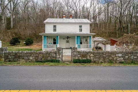 408 Wolf Gap Rd, Edinburg, VA 22824