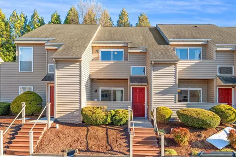 1360 Bradley Dr, Harrisonburg, VA 22801
