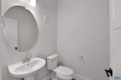 39 Marcella St, Charlottesville, VA 22911 photo 6