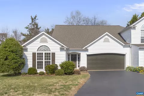 530 Pebble Hill Ct, Charlottesville, VA 22903