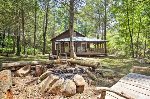 7276 Highland Tpke, Mcdowell, VA 24458