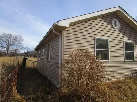 Exterior - 918 Fleeburg Loop, Shenandoah, VA 22849 photo 10 of 13