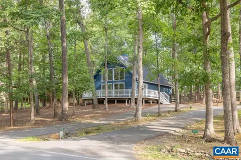 835 Jefferson Dr, Palmyra, VA 22963