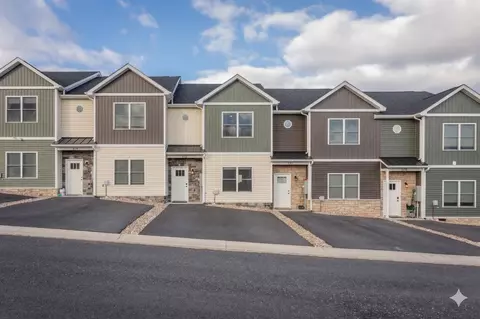 612 Zephyr Dr, Harrisonburg, VA 22801