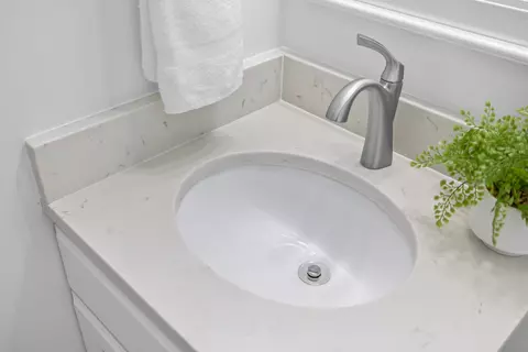 Bath - 151 Stuart Ave, Stuarts Draft, VA 24477 photo 8 of 9
