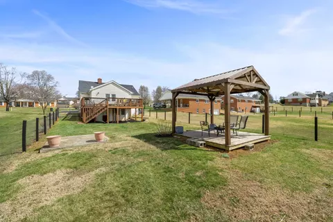 Exterior - 151 Stuart Ave, Stuarts Draft, VA 24477 photo 16 of 20