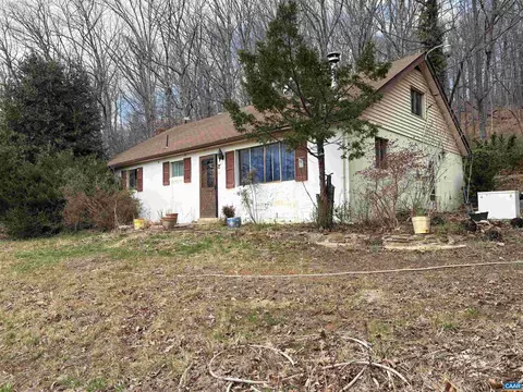 9450 James River Rd, Shipman, VA 22971