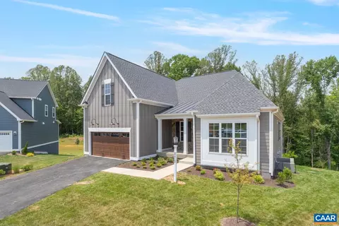 6 Odom Ct, Charlottesville, VA 22901