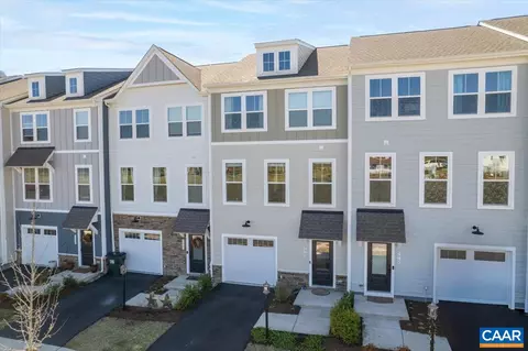 5963 Mccomb St, Crozet, VA 22932