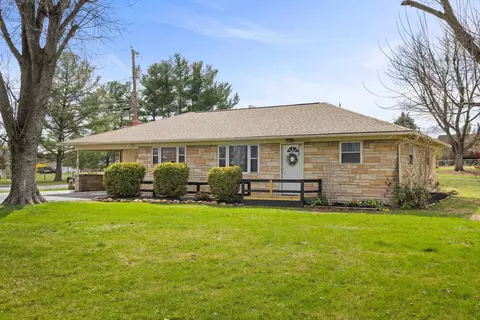 72 Tinkling Springs Rd, Fishersville, VA 22939
