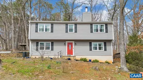 1512 Glenwood Cir, Roanoke, VA 24014