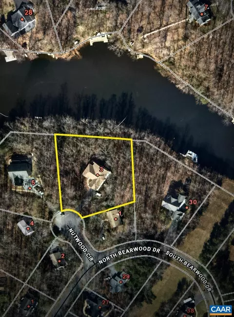 3 Nutwood Cir, Palmyra, VA 22963