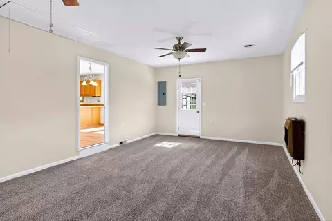 Living - 5014 Cold Springs Rd, Raphine, VA 24472 photo 7 of 9