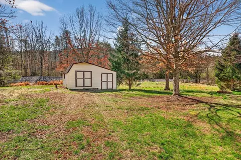 Exterior - 5014 Cold Springs Rd, Raphine, VA 24472 photo 13 of 15
