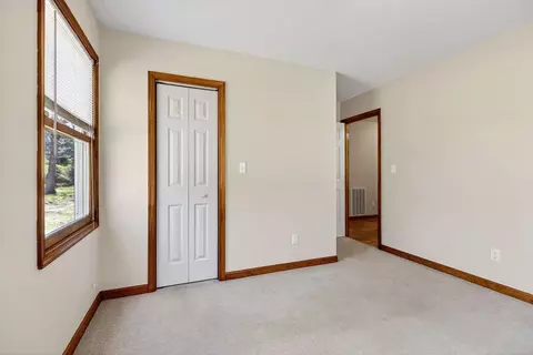 Bedroom - 5014 Cold Springs Rd, Raphine, VA 24472 photo 9 of 10