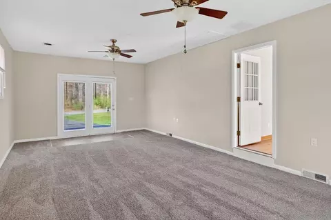 Living - 5014 Cold Springs Rd, Raphine, VA 24472 photo 8 of 9