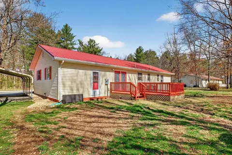 Exterior - 5014 Cold Springs Rd, Raphine, VA 24472 photo 4 of 15