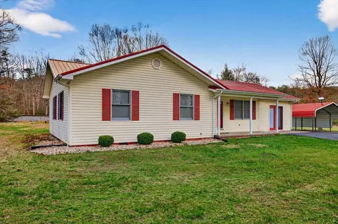 Exterior - 5014 Cold Springs Rd, Raphine, VA 24472 photo 2 of 15