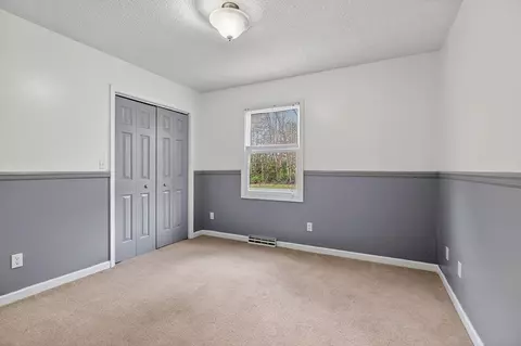 Bedroom - 5014 Cold Springs Rd, Raphine, VA 24472 photo 4 of 10