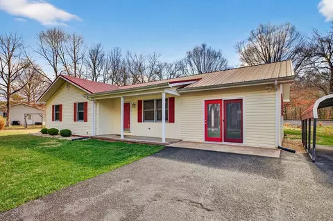 Exterior - 5014 Cold Springs Rd, Raphine, VA 24472 photo 3 of 15