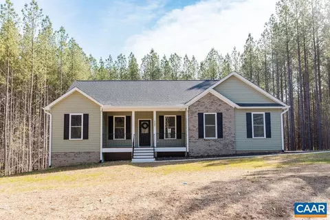157 Barringer Ln, Bumpass, VA 23024