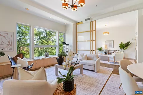 202 Douglas Ave #3D, Charlottesville, VA 22902