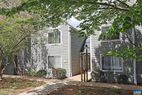1242 Clifden Greene, Charlottesville, VA 22901