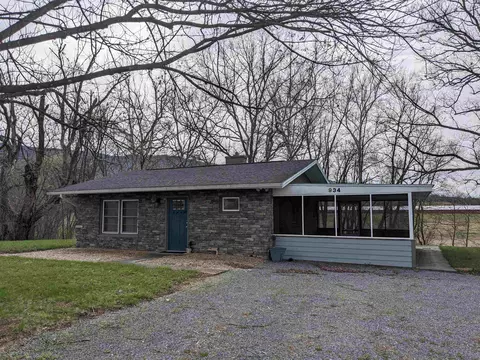 934 Clicks Ln, New Market, VA 22844
