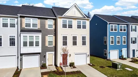 229 Willowshire Ct, Waynesboro, VA 22980