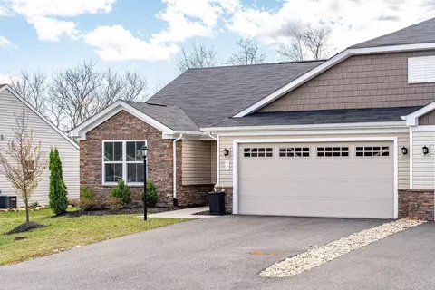 17 S Peak Dr, Mcgaheysville, VA 22840