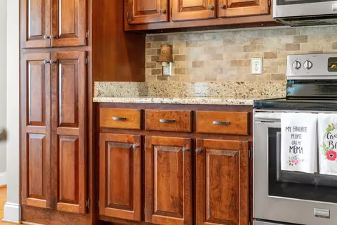 53 Marble Dr, Stuarts Draft, VA 24477 photo 32
