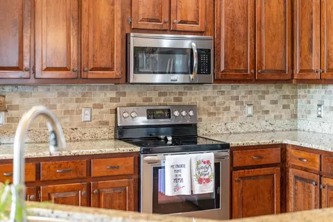 53 Marble Dr, Stuarts Draft, VA 24477 photo 30