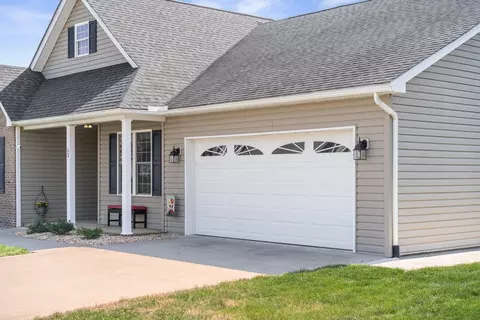 53 Marble Dr, Stuarts Draft, VA 24477 photo 8