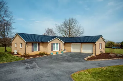 5260 E Timber Ridge Rd E, Mount Crawford, VA 22841