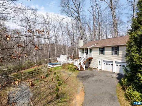 1029 W Daffodil Rd, Ruckersville, VA 22968