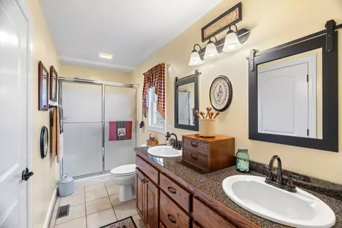 Bath - 23 Slate Dr, Stuarts Draft, VA 24477 photo 1 of 3