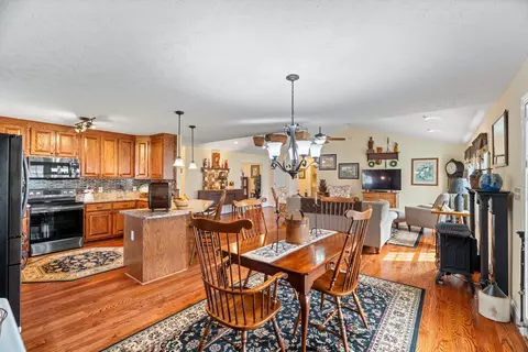 Dining - 23 Slate Dr, Stuarts Draft, VA 24477 photo 2 of 2