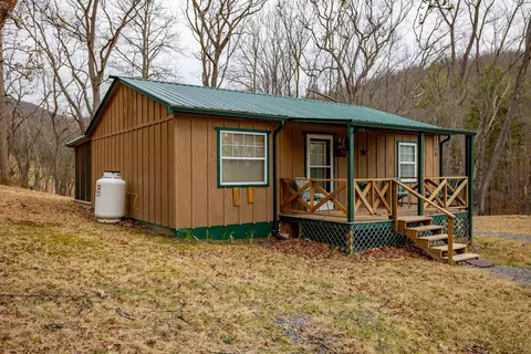 49 Mount Top Rd, Mathias, WV 26812