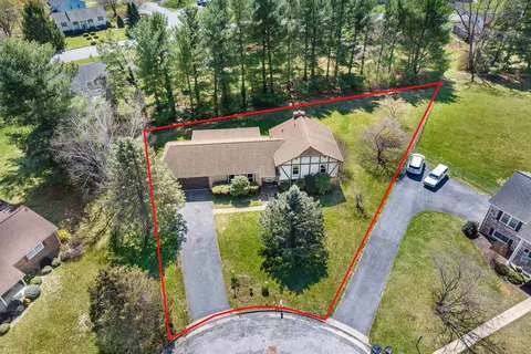 View/Area - 28 Brighton Ct, Stuarts Draft, VA 24477 photo 2 of 3