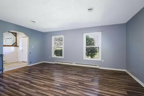 Living - 28 Brighton Ct, Stuarts Draft, VA 24477 photo 1 of 7
