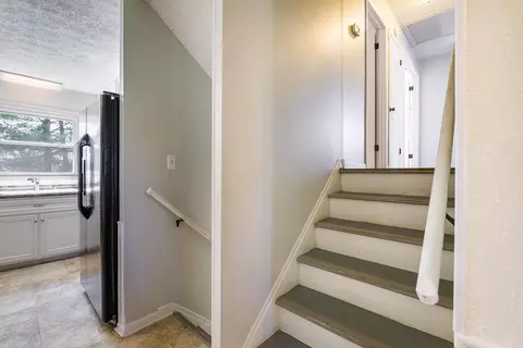 Entry Way - 28 Brighton Ct, Stuarts Draft, VA 24477 photo 3 of 3
