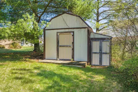 Exterior - 28 Brighton Ct, Stuarts Draft, VA 24477 photo 8 of 8