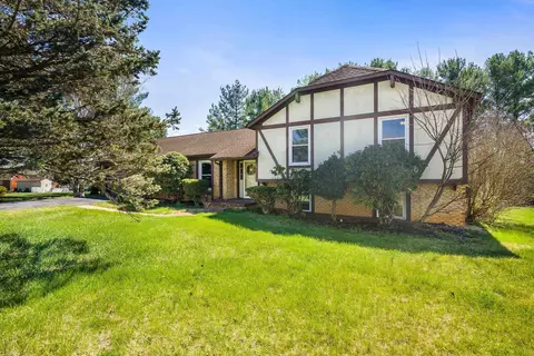 Exterior - 28 Brighton Ct, Stuarts Draft, VA 24477 photo 2 of 8