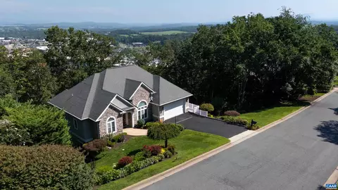 137 Diamond Ct, Harrisonburg, VA 22801
