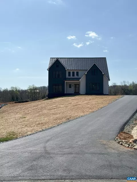 2040 Stockton Creek Ln, Afton, VA 22920