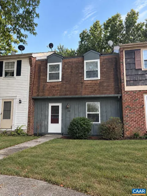 1602 Townwood Ct, Charlottesville, VA 22901
