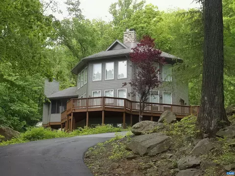749 Far Knob Climb, Nellysford, VA 22958