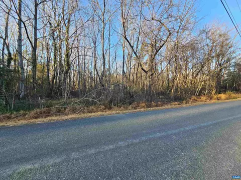 1 Ac Physic Spring Rd, Dillwyn, VA 23936 photo 3
