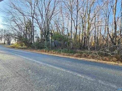 1 Ac Physic Spring Rd, Dillwyn, VA 23936 photo 2