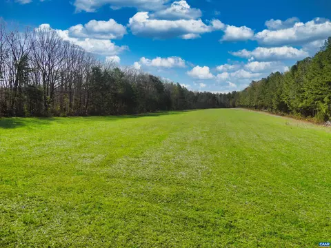 19075 Chilesburg Rd, Beaverdam, VA 23015